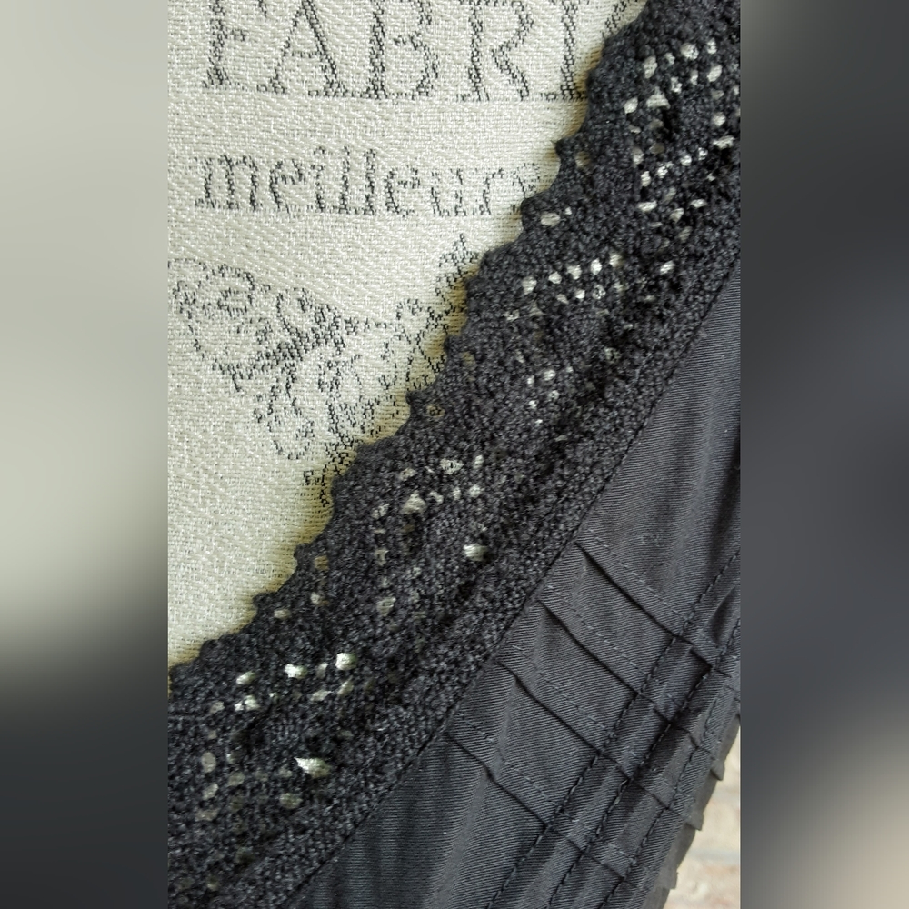 Nanette Lepore Black Floral Embroidered V-Neck Dress Sz 12 - Picture 3 of 12
